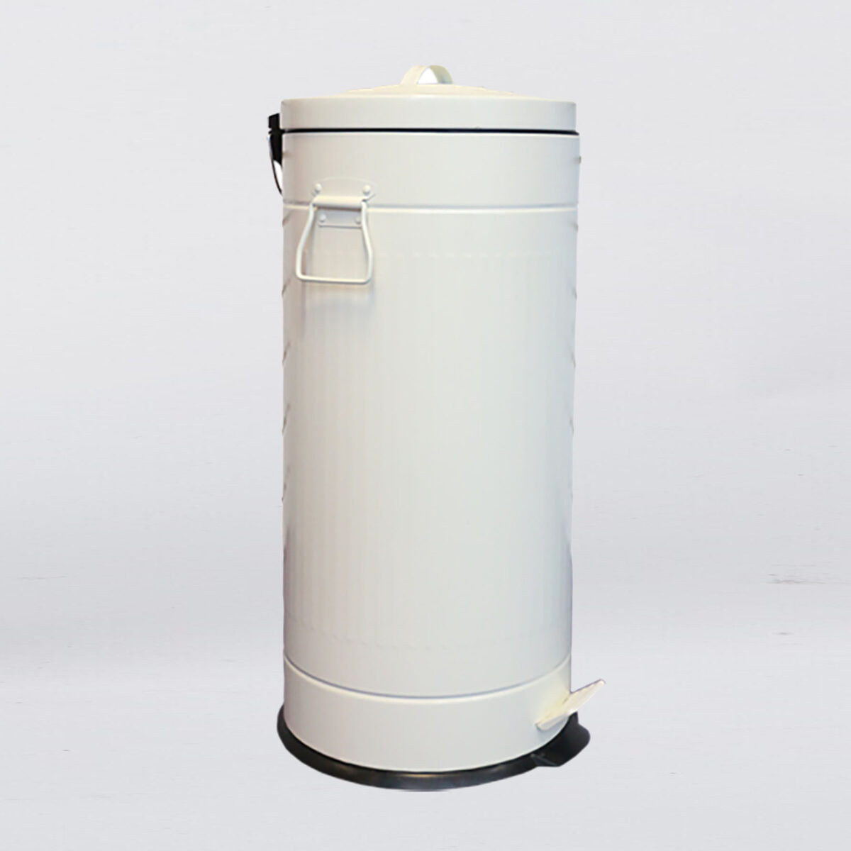 30 Litre US Style Pedal Bin In Cream