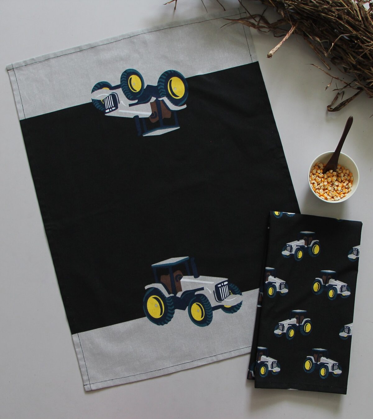 wholesale Elizabeth Tractor Teatowels set of 2 - Grey